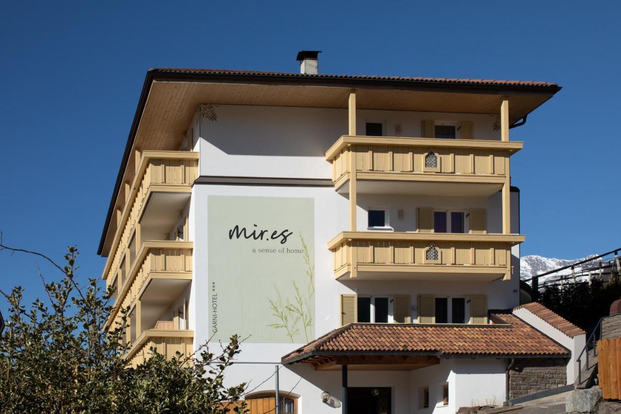 Appartments Mir.es Hotel apartamentowy